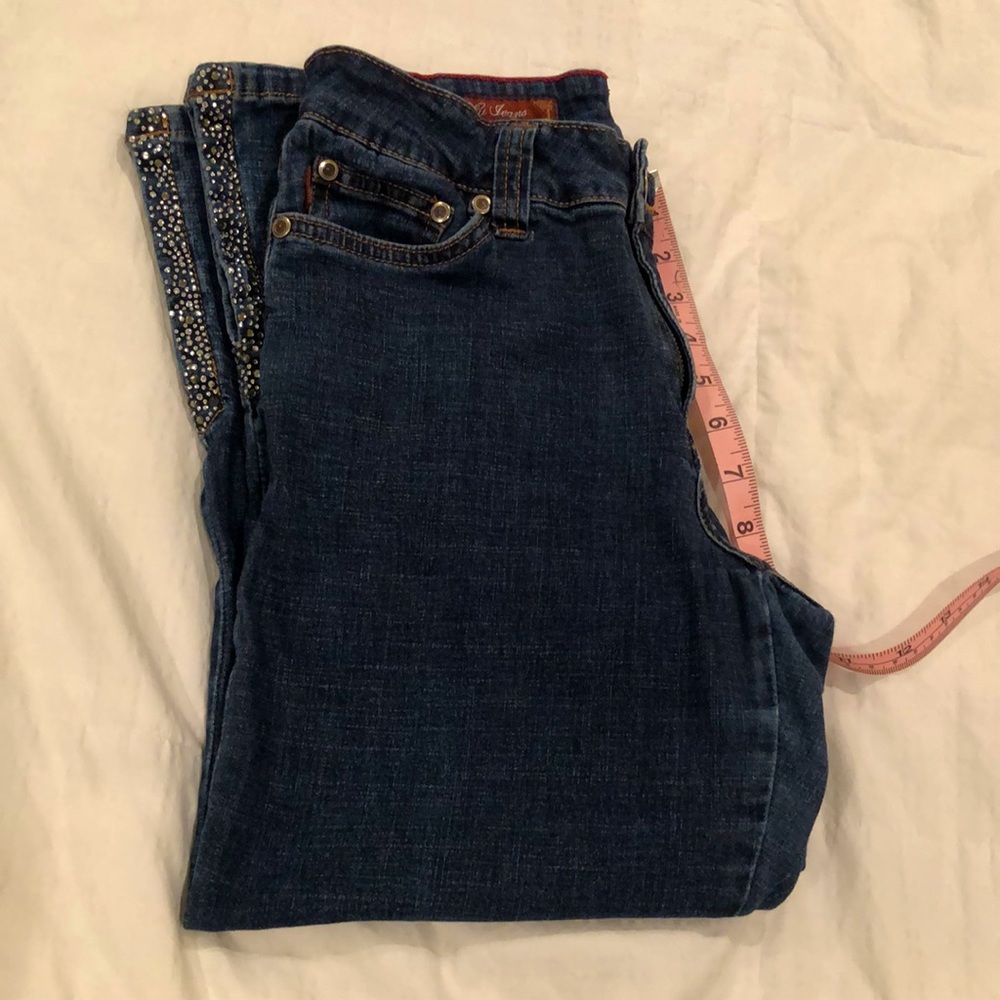 Capri jeans! PreLoved! Excellent condition! size 4! rhinestone slit trim! - Picture 4 of 16